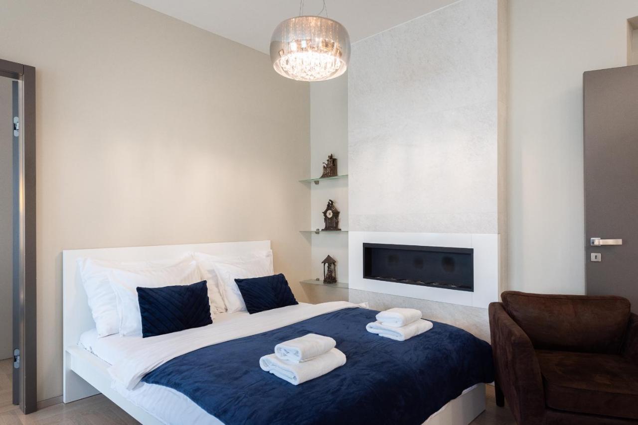 Apartament New Luxury Apt With Ac&Parking In The Center Of Praga Zewnętrze zdjęcie